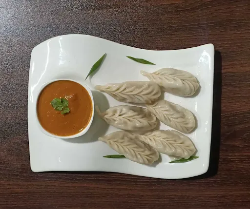 Veg Steamed Momos [10 Pieces]