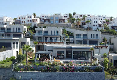 Maison avec piscine et terrasse 20