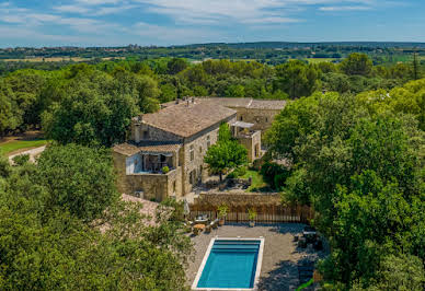 House with pool 2