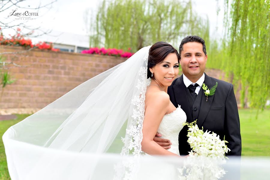 Photographe de mariage Ana Cristina Hilario Calvillo (loveandcoffee). Photo du 24 avril 2020