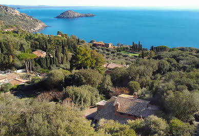 Villa with garden and terrace 17