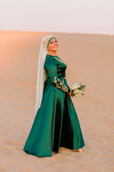 Wedding photographer Nargiza Latypova (photovruki1). Photo of 28 August 2020