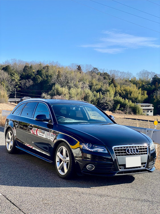 A4 アバントのあけましておめでとうございます・今年もよろしくお願いしますに関するカスタム事例の投稿画像1枚目