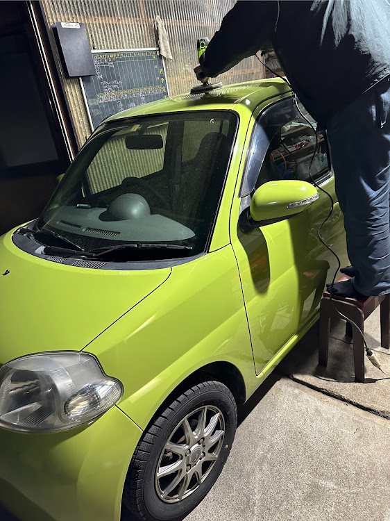 エッセの磨いてもらいました・綺麗な車に関するカスタム事例の投稿画像2枚目