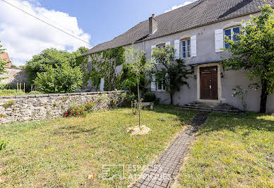 House with terrace 2