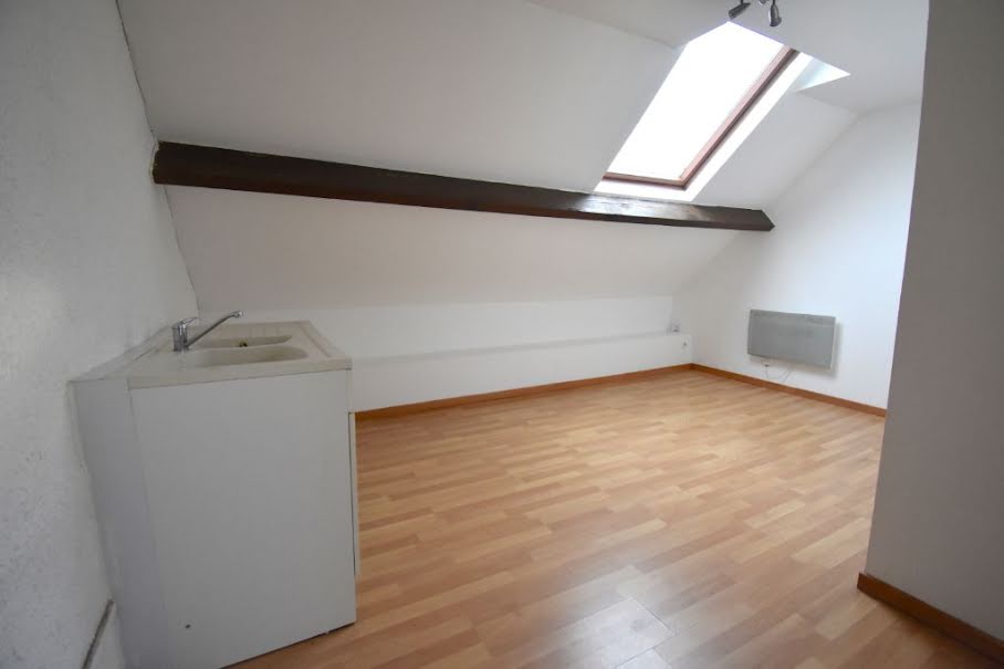Location  appartement 1 pièce 33 m² à Calais (62100), 356 €