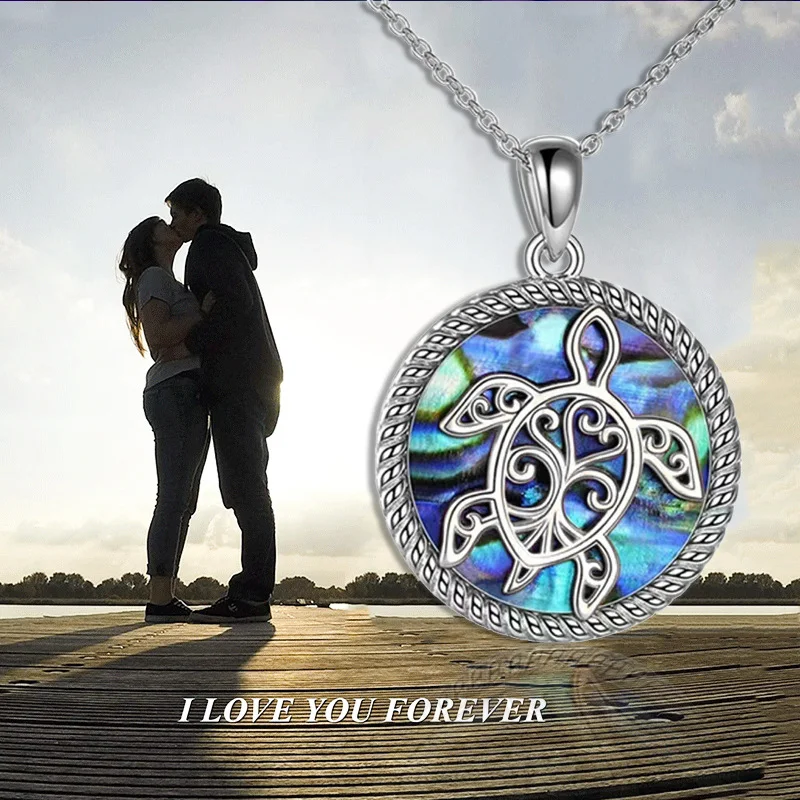 Collier pendentif tortue patch coquillage femme mode, un bijou tendance pour exprimer l'amour et affirmer son style unique.