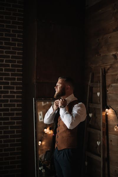 Fotógrafo de casamento Denis Efimenko (degalier). Foto de 5 de setembro 2019