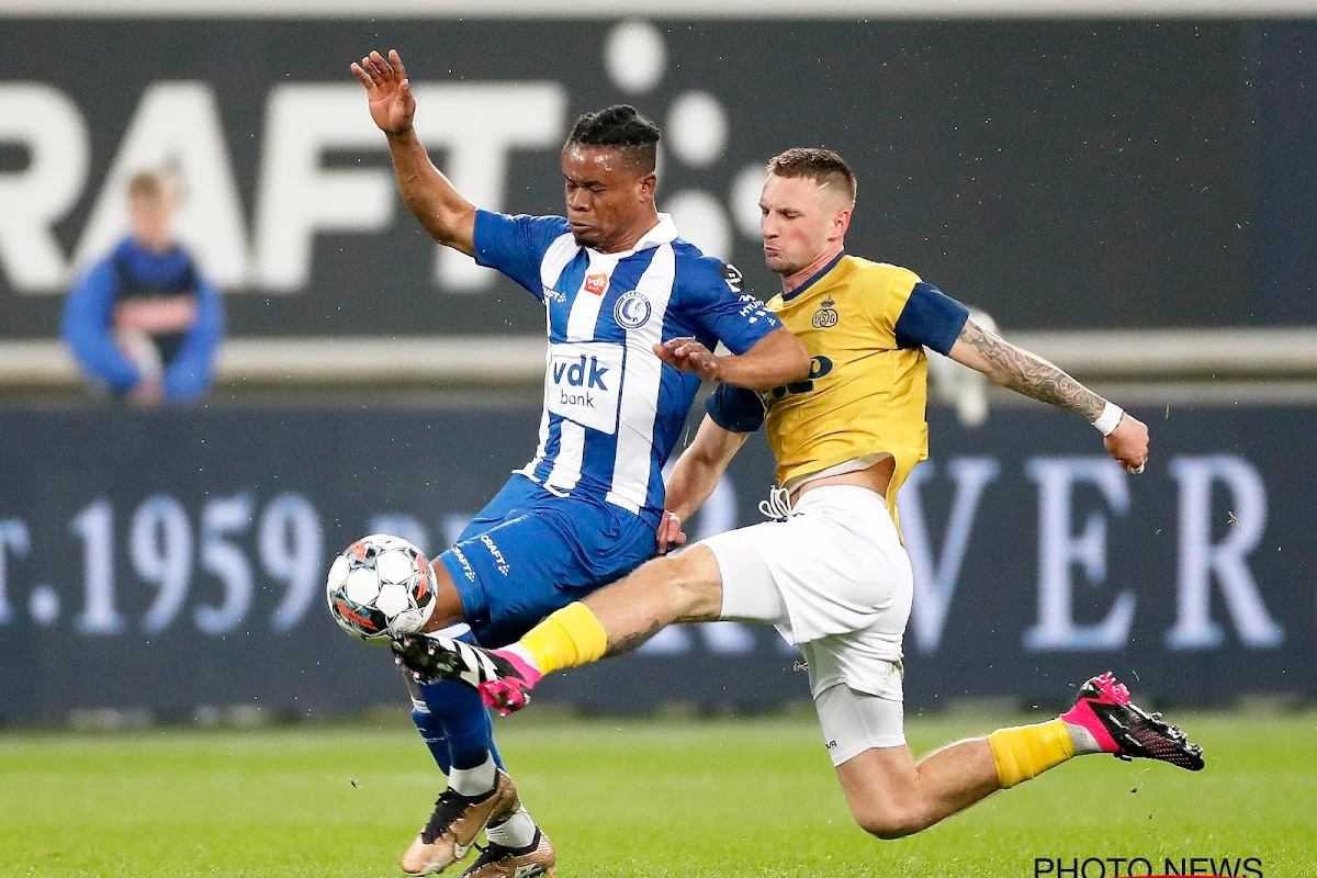 Voor Siebe Van Der Heyden is het duidelijk: "De Sart speelde keeper, we verdienden een penalty"