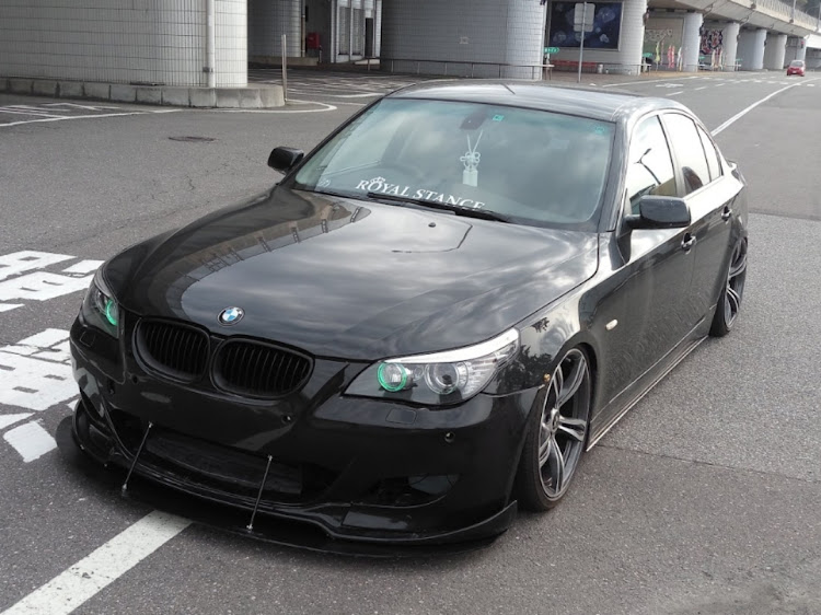 5シリーズ セダンのbmw・ドライブ・エムズガレージ・レッドメモリーに関するカスタム事例の投稿画像2枚目
