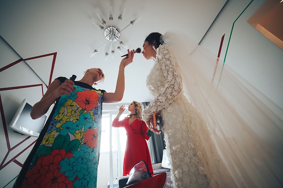 Fotógrafo de casamento Lena Astafeva (tigrdi). Foto de 24 de abril 2019