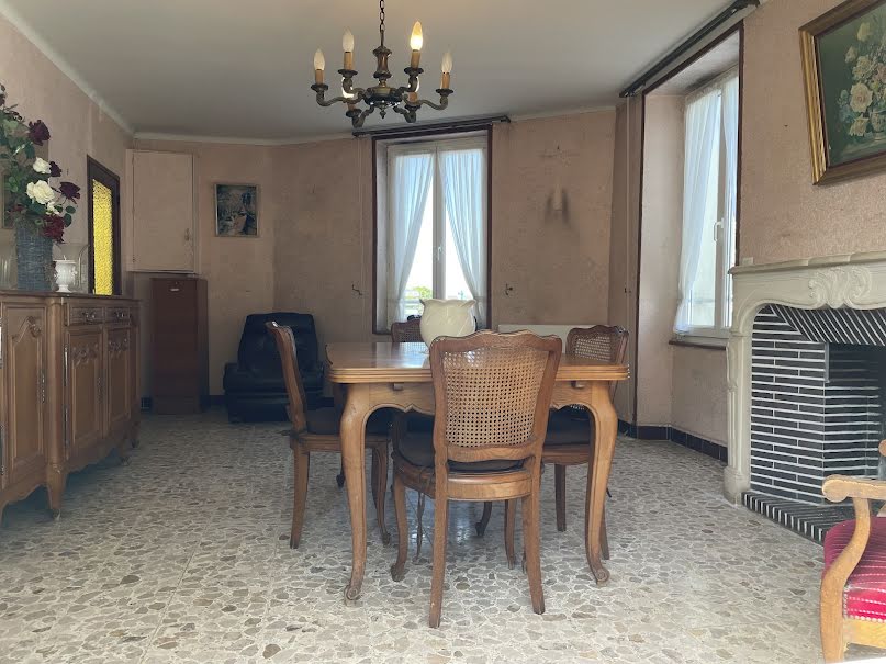 Vente maison 4 pièces 95 m² à Port-en-Bessin-Huppain (14520), 210 000 €