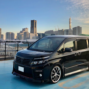 ヴォクシー ZRR80W