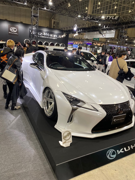 ださんが投稿した東京オートサロン2023・kuhl・Kuhl Racing・ROHAN・YUSHIくんに関するカスタム事例の投稿画像1枚目