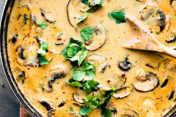 Creamy Vegan Mushroom Soup