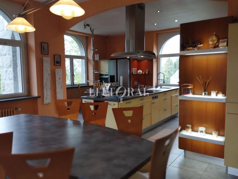 Vente propriété 10 pièces 250 m² à Morlaix (29600), 603 200 €