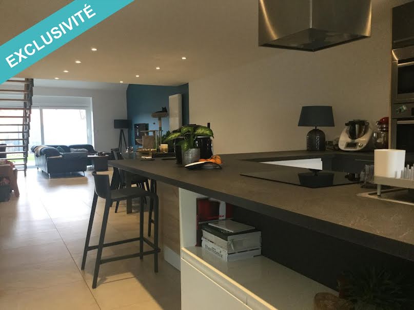 Vente appartement 4 pièces 137 m² à Deyvillers (88000), 225 000 €