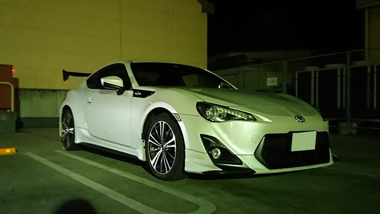 86のトヨタ86・映画鑑賞・夜中のドライブ・ノスタルジックスピードに関するカスタム事例の投稿画像1枚目