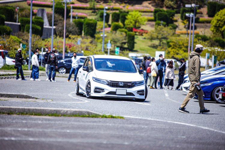 ジェイドのBLITZ BIG CALIPER KIT Ⅱ・WORK ZR10 2P・V-VISION マフラー・淡路オフ・愛車の横顔に関するカスタム事例の投稿画像2枚目