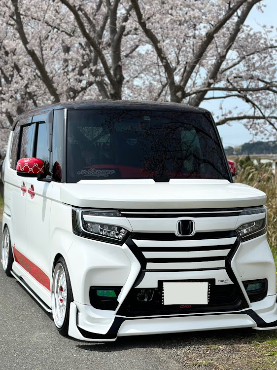 Nボックスカスタムの顔面アップ選手権・目指せPickUpCars・サクラと愛車・桜とコラボに関するカスタム事例の投稿画像1枚目