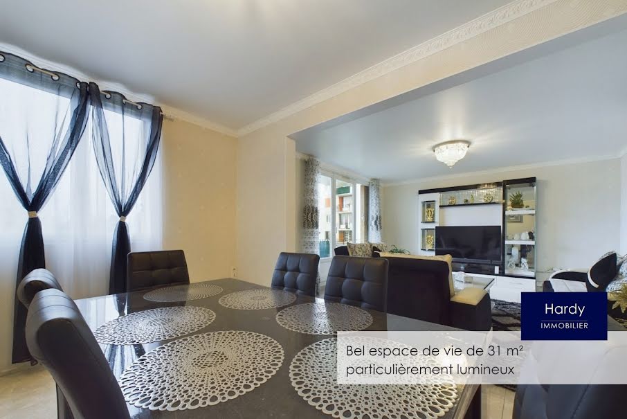 Vente appartement 5 pièces 100 m² à Pontoise (95000), 220 000 €