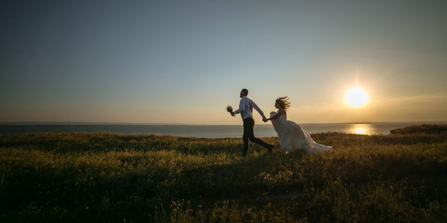 Fotografo di matrimoni Petr Molla (mollap). Foto del 3 ottobre 2017