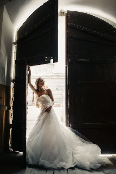 Wedding photographer Elena Dyakiv (djakiv). Photo of 5 February 2018