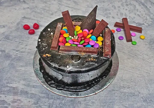 Kit Kat Gems Cake