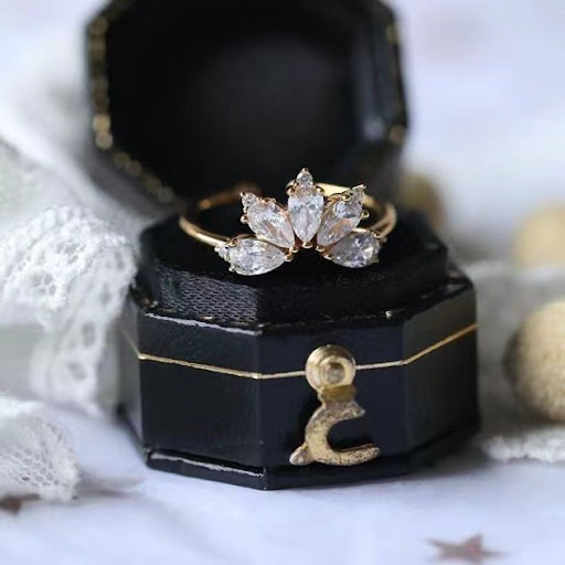 Title 5, Womens Japanese Zircon Crown Copper Plating Go...