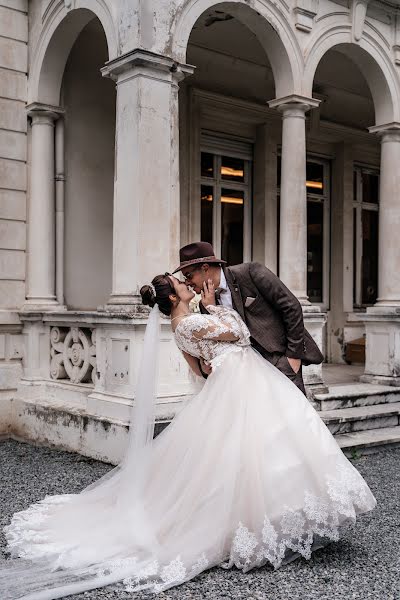 結婚式の写真家Ekaterina Yarmantovich (kattey)。4月2日の写真