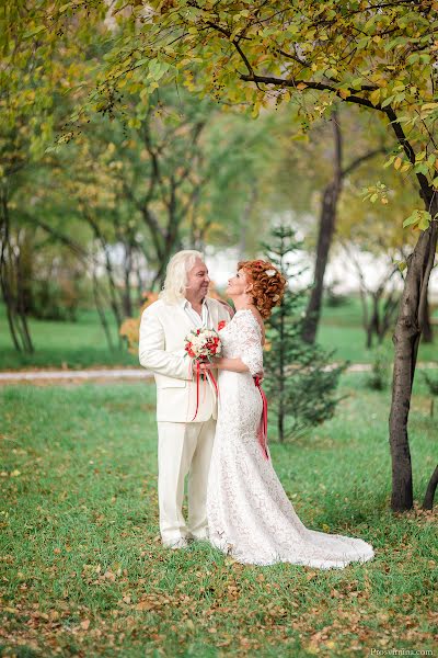 Fotógrafo de casamento Katya Prosvirnina (katenadm). Foto de 25 de outubro 2016
