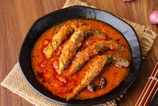 Mathi Fish Curry [5 Pieces]