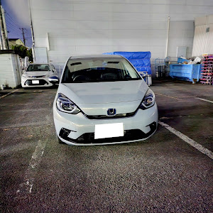 フィット GR3