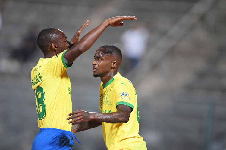 Peter Shalulile gets ready to embrace Thembinkosi Lorch after scoring against Maritzburg.