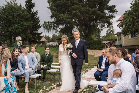 Fotografo di matrimoni Suvi Mikkanen (suvihelmi). Foto del 9 agosto 2023