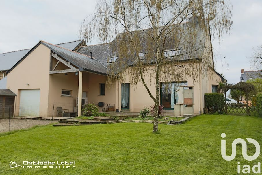 Vente maison 7 pièces 167 m² à Saint-Sulpice-des-Landes (35390), 281 000 €