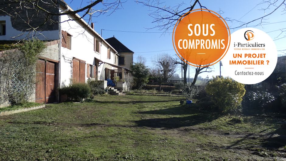 Vente maison 10 pièces 220 m² à Varenne-l'Arconce (71110), 187 000 €