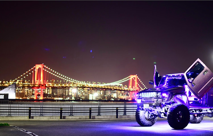 H2のHUMMER H2・LIFTED HUMMER・WIDE HUMMER・東京アラート・レインボーブリッジに関するカスタム事例の投稿画像1枚目