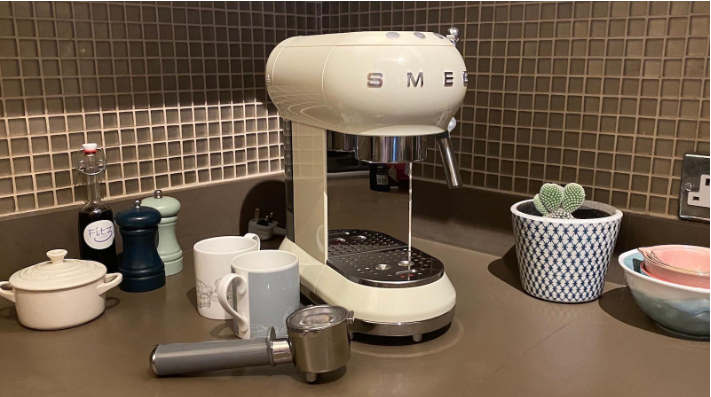 Smeg Espresso Best Coffee Machine ECF01