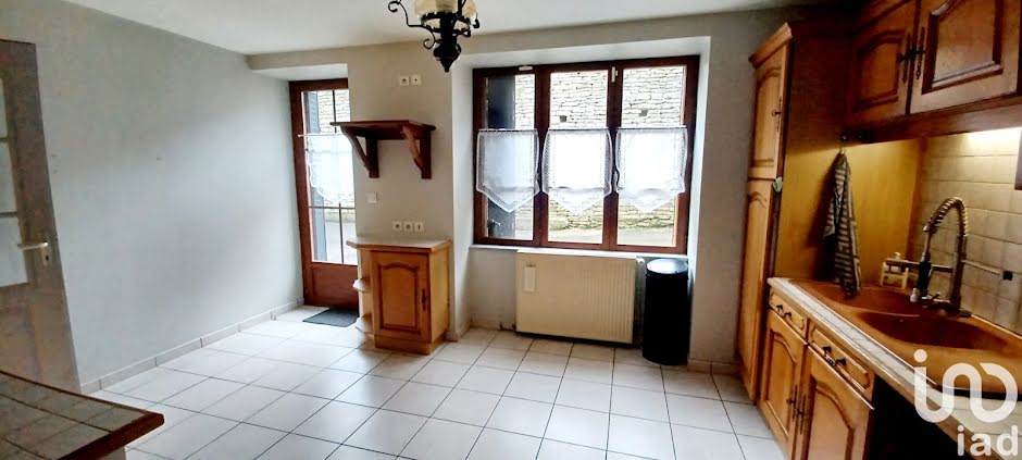 Vente maison 8 pièces 237 m² à Montigny-Mornay-Villeneuve-sur-Vingeanne (21610), 160 000 €