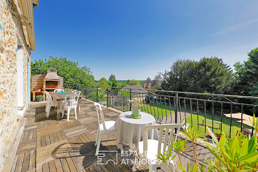 House with terrace 2