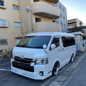 ハイエースバン