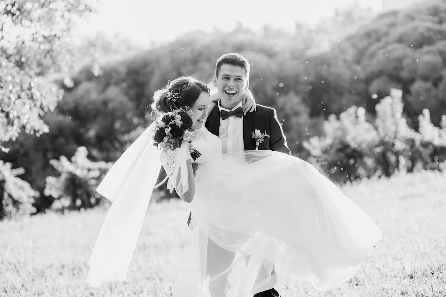 Wedding photographer Alena Kurbatova (alenakurbatova). Photo of 17 October 2017