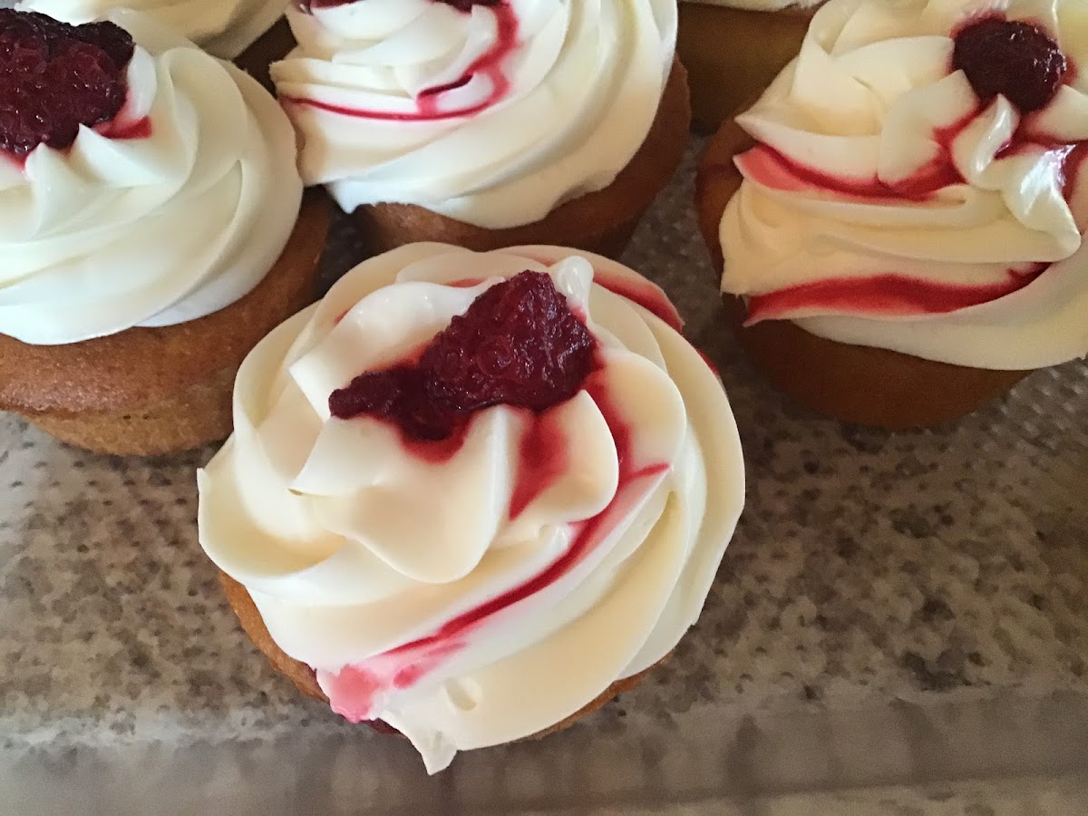 Gluten free lemon raspberry cupcakes