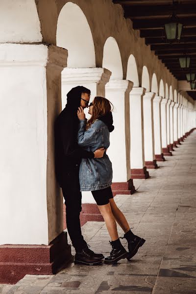 Fotógrafo de casamento Alena Semenchuk (alyonka). Foto de 6 de julho 2021