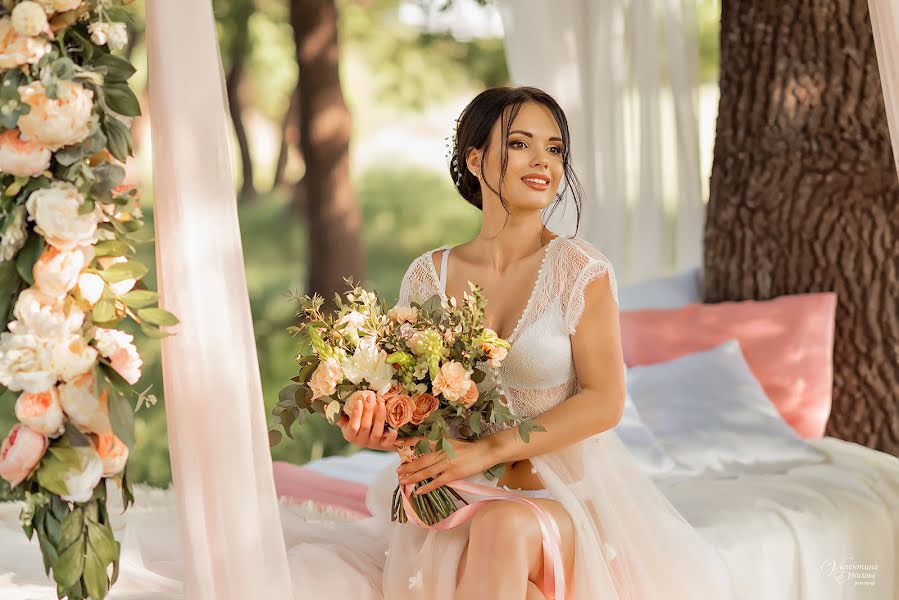 Fotógrafo de bodas Valentina Ermilova (wwerm1510). Foto del 3 de junio 2019