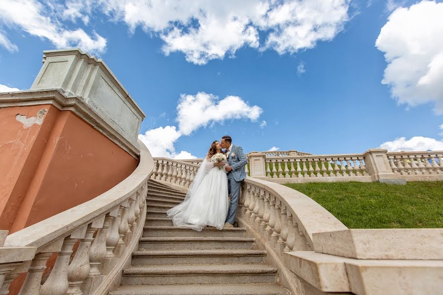 Wedding photographer Aleksey Averin (alekseyaverin). Photo of 19 June 2023