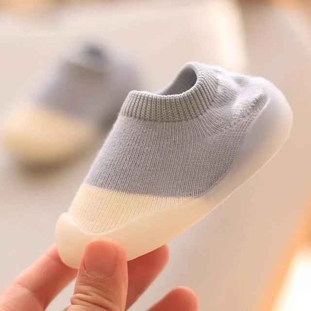 Calcetines Zapatos para Bebé Niño Niña, Cómodos y Seguros para Niños. Ideales para el día a día, protegen y brindan confort.