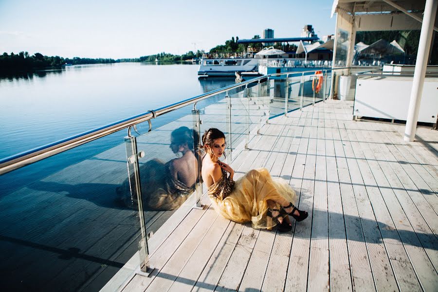 Fotografo di matrimoni Yuliya Platonova (juliaplatonova). Foto del 8 luglio 2015