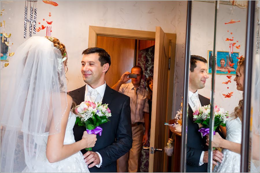 Wedding photographer Evgeniy Malov (malov). Photo of 28 April 2013